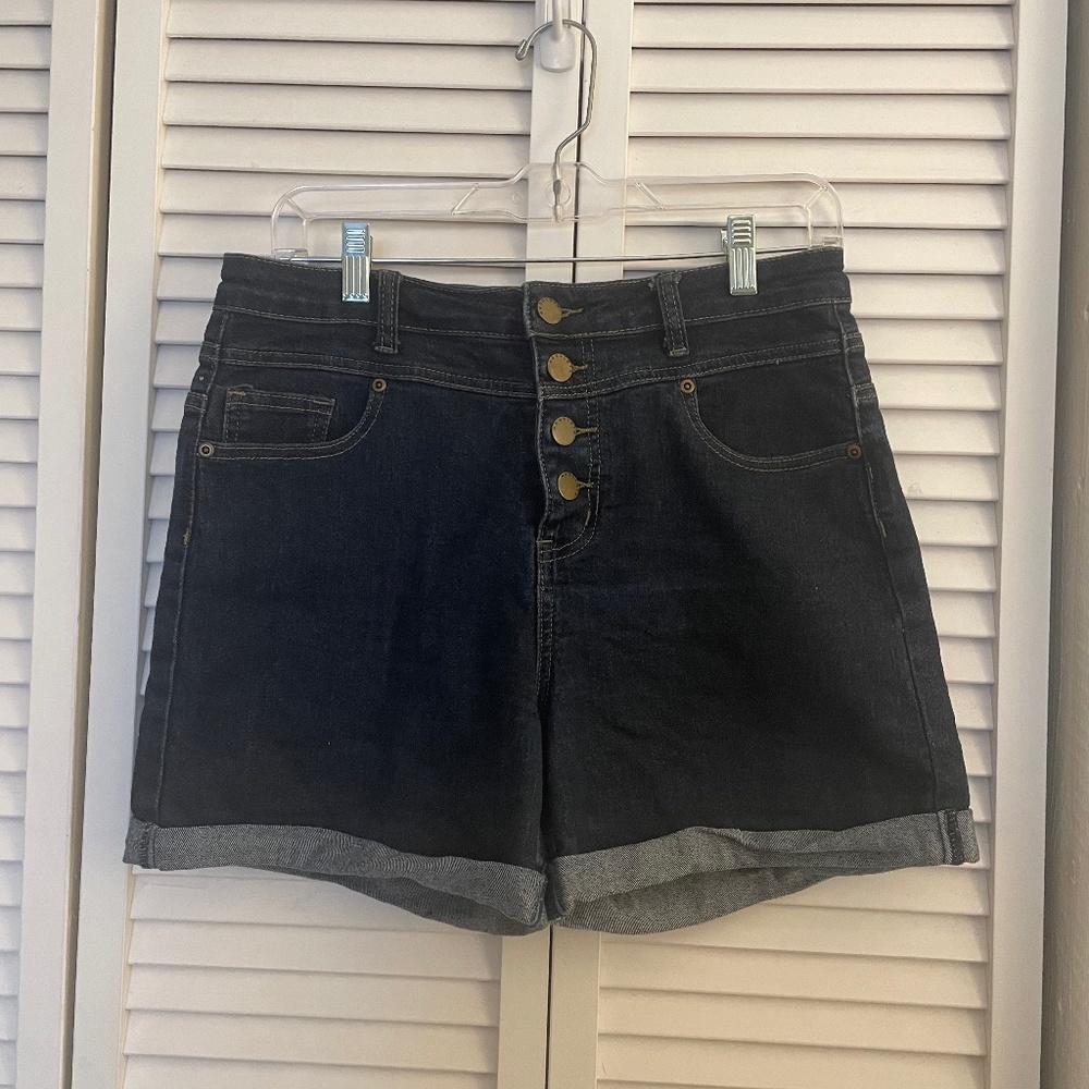 ModCloth denim shorts size 10